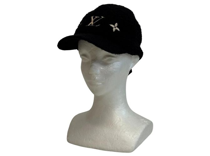 Cappello in pelliccia Louis Vuitton Woolgram Flight Mode Nero - vista 13