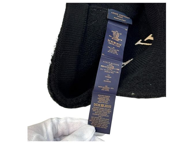 Cappello in pelliccia Louis Vuitton Woolgram Flight Mode Nero - vista 9