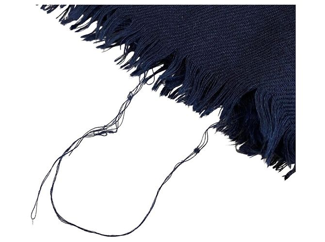 Sciarpa Chanel in cashmere e seta blu navy - vista 3