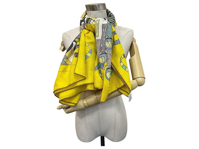 Hermès Sciarpa Hermes Point D'Orgue in cashmere e seta gialla Giallo - vista 10