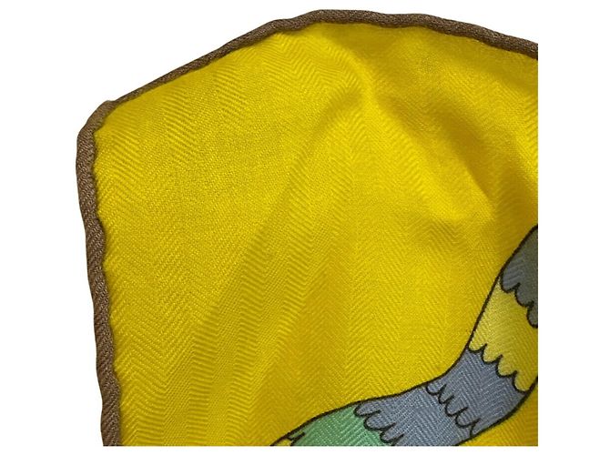 Hermès Sciarpa Hermes Point D'Orgue in cashmere e seta gialla Giallo - vista 4