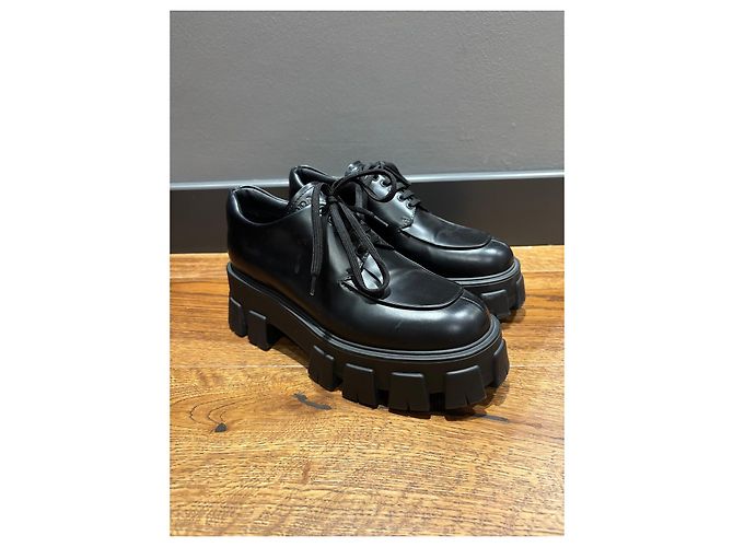 Mocassini Prada Monolith in pelle spazzolata Nero - vista 2