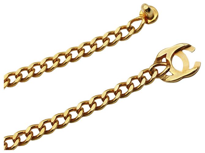 Timeless Collar Turnlock Chanel Dorado - vista 7