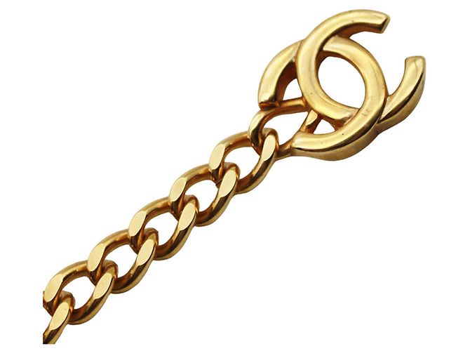 Timeless Collar Turnlock Chanel Dorado - vista 8