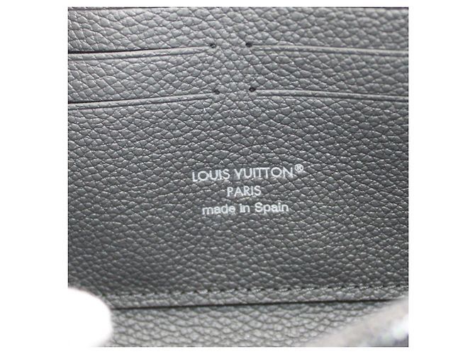 Louis Vuitton Horizontal Men's Wallet Black - view 10