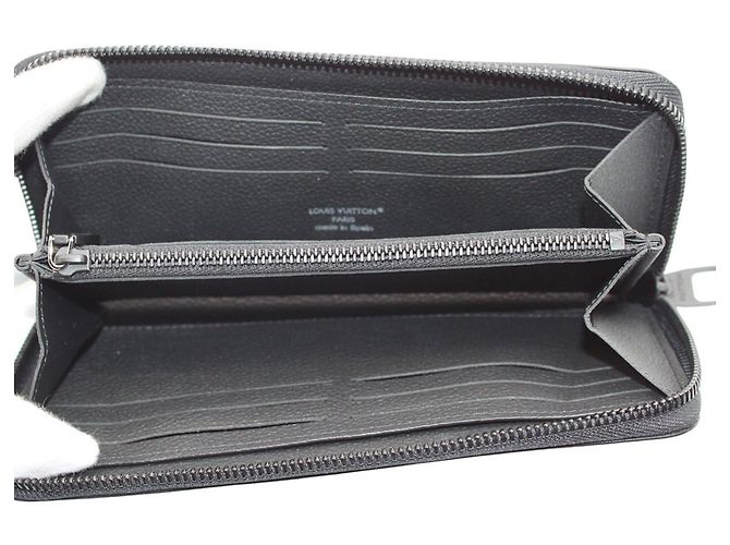 Louis Vuitton Horizontal Men's Wallet Black - view 8