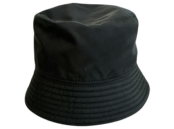 Prada Bucket Hat aus schwarzem Nylon - Ansicht 3