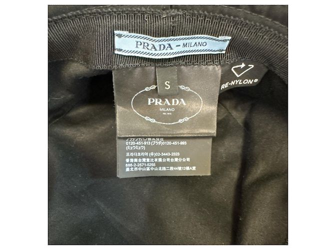 Prada Bucket Hat aus schwarzem Nylon - Ansicht 8