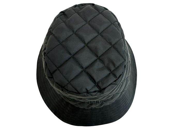 Céline Celine gesteppter Bucket Hat in Black Schwarz - Ansicht 4