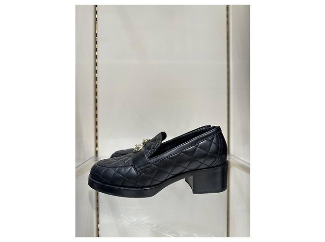 Timeless Chanel 23C Paris–Monte Carlo Mocassini Matelassé CC Heart Sz.39 Usato - vista 5