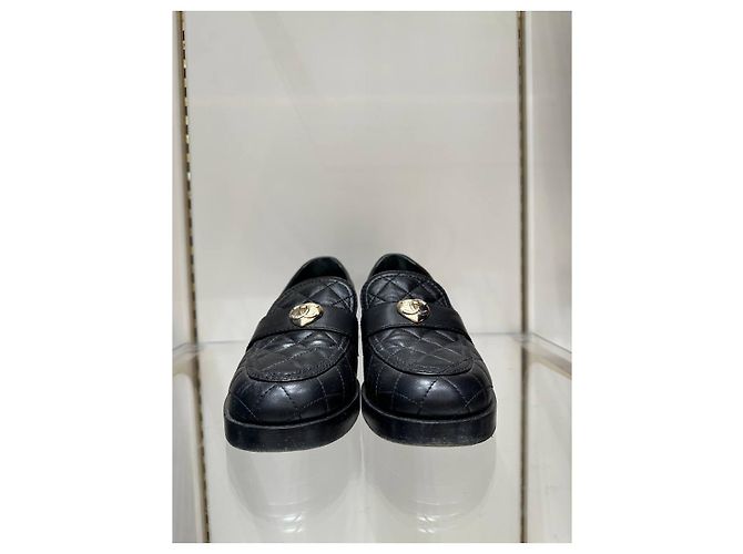 Timeless Chanel 23C Paris–Monte Carlo Mocassini Matelassé CC Heart Sz.39 Usato - vista 6
