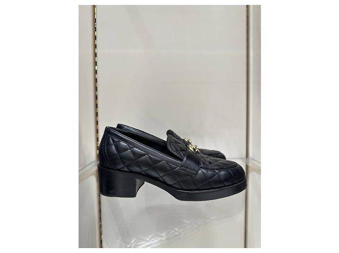 Timeless Chanel 23C Paris–Monte Carlo Mocassini Matelassé CC Heart Sz.39 Usato - vista 7