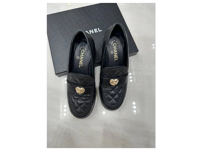 Timeless Chanel 23C Paris–Monte Carlo Mocassini Matelassé CC Heart Sz.39 Usato - vista 9