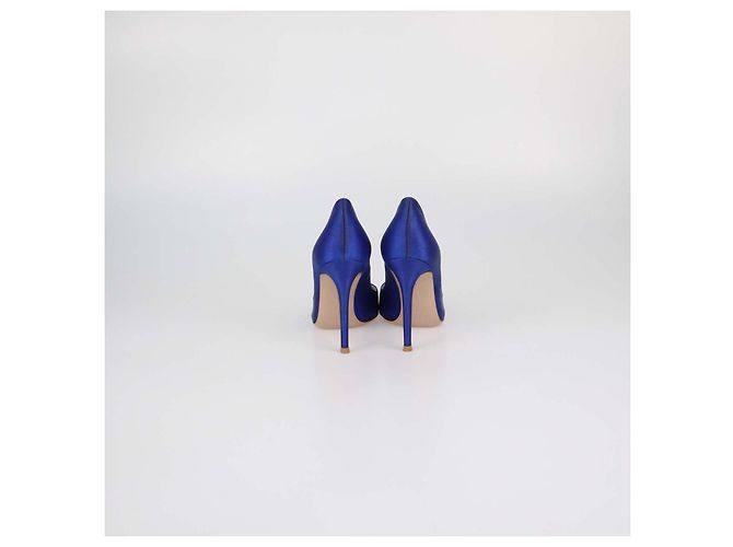 Décolleté a punta in raso blu Gianvito Rossi - vista 5