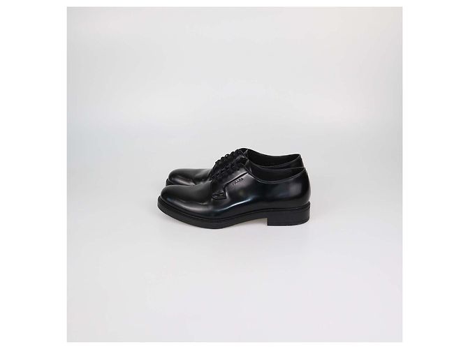 Derby stringati Prada in pelle spazzolata nera Nero - vista 4