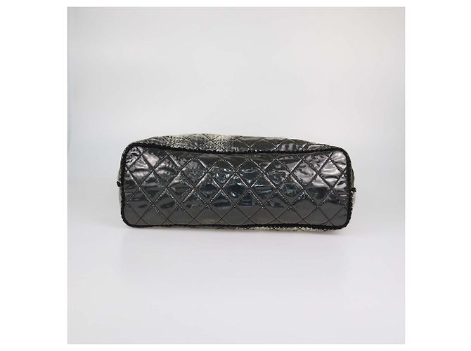 Sacola Chanel Funny Patchwork em vinil acolchoado cinza e tweed - vista 4