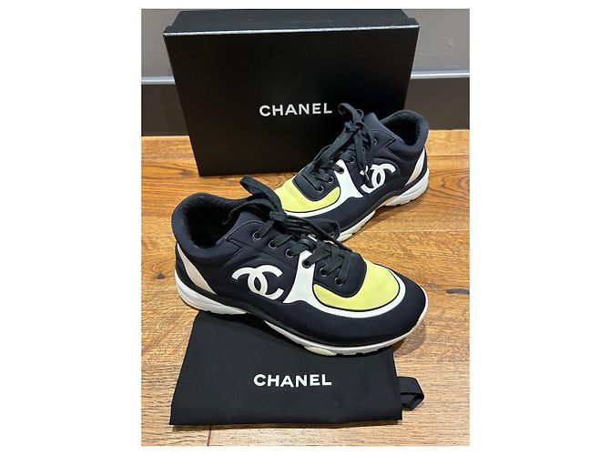 Sneakers Chanel CC Nero Bianco Giallo - vista 2