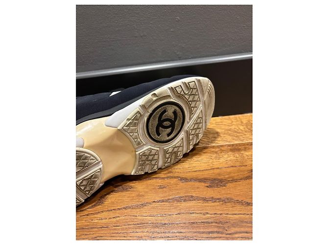 Sneakers Chanel CC Nero Bianco Giallo - vista 3