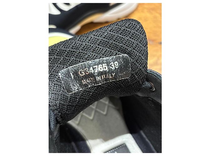 Sneakers Chanel CC Nero Bianco Giallo - vista 4