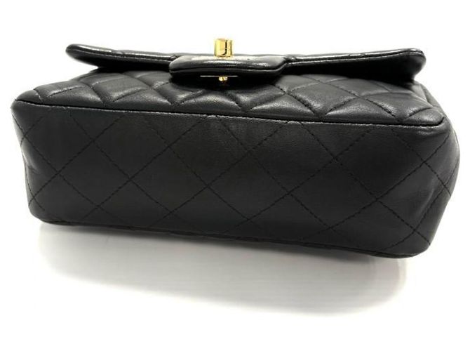 Borsa a tracolla Chanel Lambskin Matelassé 20 con catena Nero - vista 4