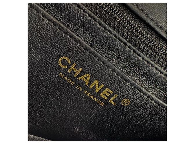 Borsa a tracolla Chanel Lambskin Matelassé 20 con catena Nero - vista 6