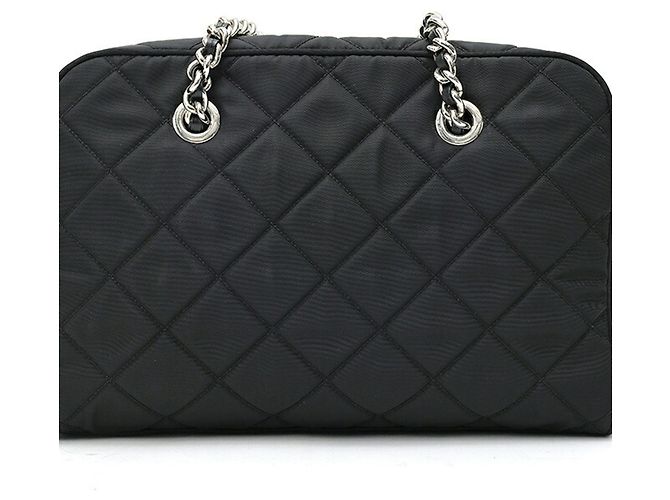 Prada gesteppte Boston-Tasche mit Schulterkette Schwarz - Ansicht 3