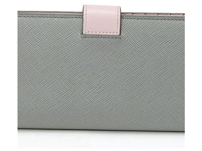 Cartera larga Prada de piel Saffiano con triángulo Castaño Rosa - vista 2