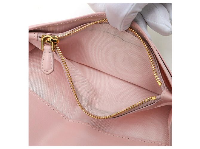Cartera larga Prada de piel Saffiano con triángulo Castaño Rosa - vista 5
