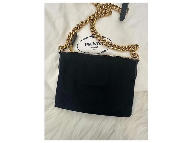 Borsa a tracolla Prada in nylon nero e pelle Saffiano - vista 2