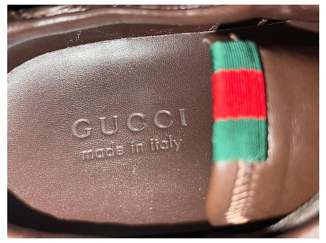 Sneaker Gucci in pelle di coccodrillo marrone - vista 7