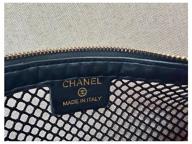 Chanel Handtasche aus gestepptem Leder und Mesh mit passendem Beutel Schwarz - Ansicht 8