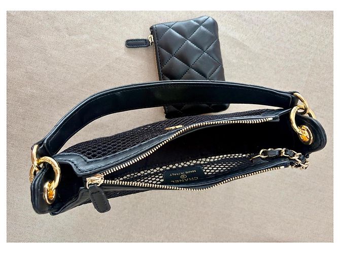 Chanel Handtasche aus gestepptem Leder und Mesh mit passendem Beutel Schwarz - Ansicht 9