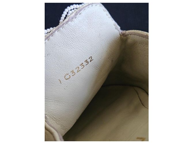 Chanel Mules in pelle beige con perle CC - vista 16