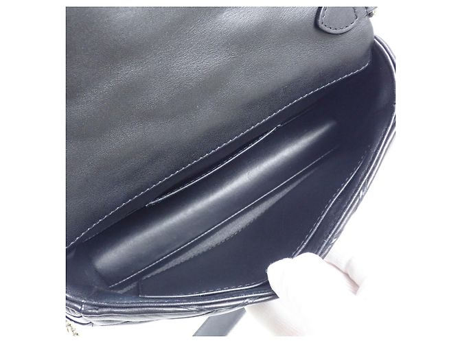 Louis Vuitton Maltage Schultertasche Schwarz - Ansicht 8