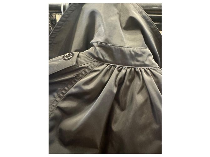 Louis Vuitton schwarzer Trenchcoat mit abnehmbarem Nerzfutter - Ansicht 4