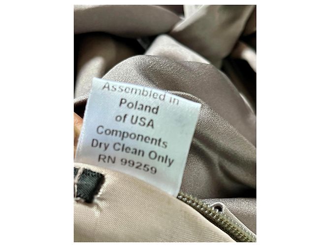 Vera Wang trägerloses Abendkleid in Silber Grau - Ansicht 6