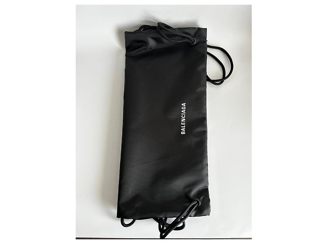 Balenciaga Sneaker aus beigem Canvas - Ansicht 8