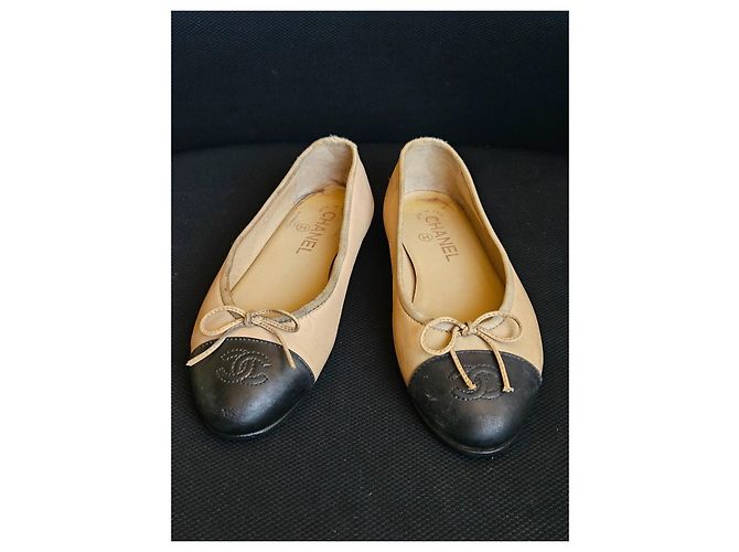 Chanel Ballerine Bicolore in Pelle Nero Beige - vista 2