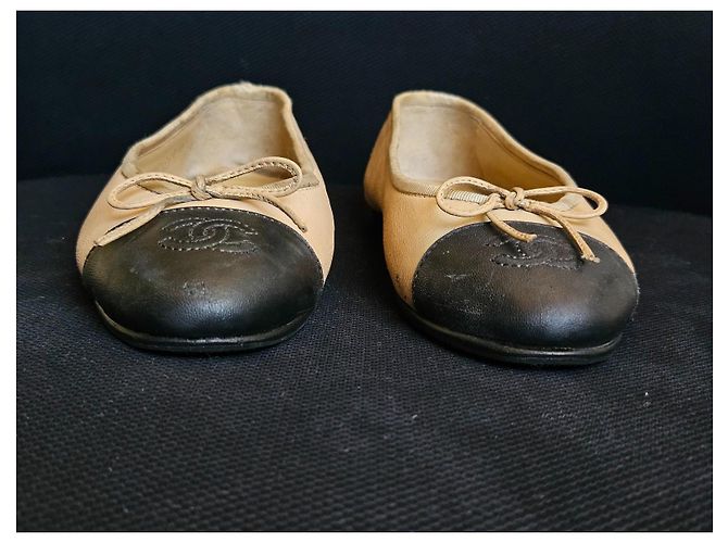 Chanel Ballerine Bicolore in Pelle Nero Beige - vista 4