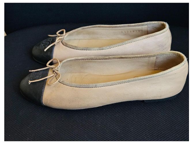 Chanel Ballerine Bicolore in Pelle Nero Beige - vista 6