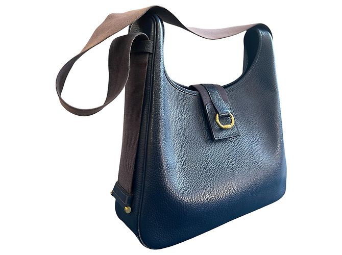 Borsa a tracolla Hermès Evelyne in pelle Midnight Blue - vista 2