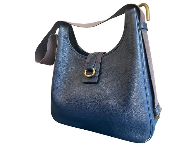 Borsa a tracolla Hermès Evelyne in pelle Midnight Blue - vista 3