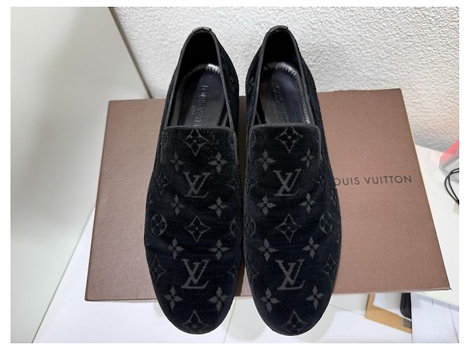 Louis Vuitton Black Velvet Loafer Black Monogram Velour Schwarz 7.5 (41,5) Nero - vista 4