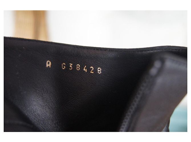 Botas 2-em-1 Chanel em nylon acolchoado e couro preto - vista 13