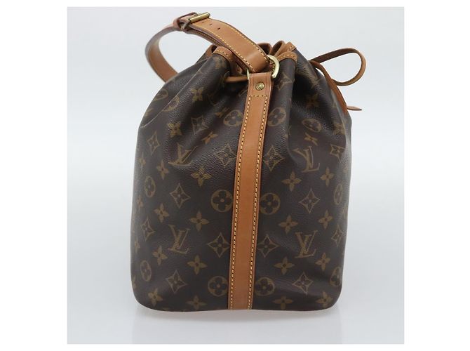 LOUIS VUITTON Monogram Petit Noe Shoulder Bag M42226 LV - vista 3