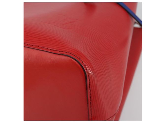 Néonoé LOUIS VUITTON Epi Neonoe Shoulder Bag Red Coklico M54365 LV - vista 12