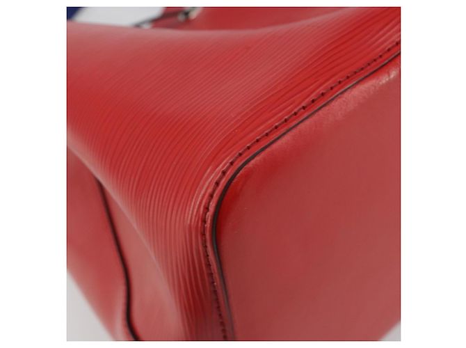 Néonoé LOUIS VUITTON Epi Neonoe Shoulder Bag Red Coklico M54365 LV - vista 15