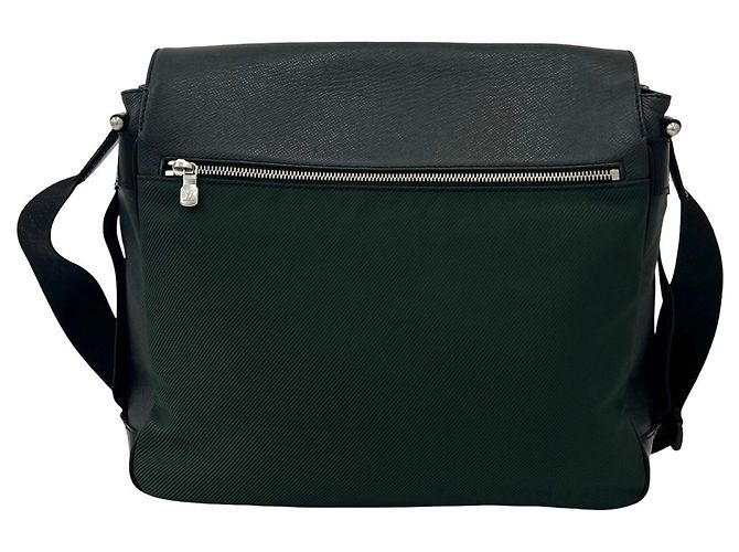 Borsa a tracolla Louis Vuitton Victor Taiga Line Nero Verde - vista 3