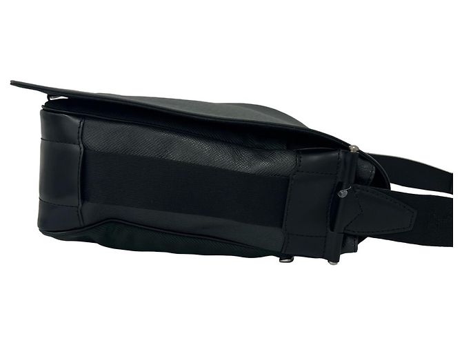 Borsa a tracolla Louis Vuitton Victor Taiga Line Nero Verde - vista 6