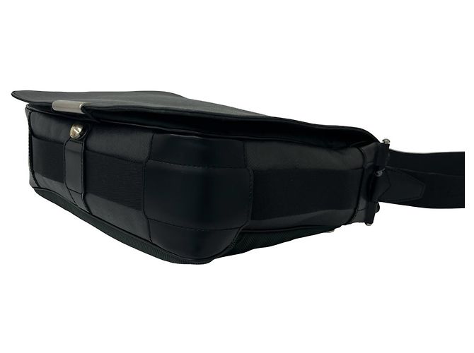 Borsa a tracolla Louis Vuitton Victor Taiga Line Nero Verde - vista 8